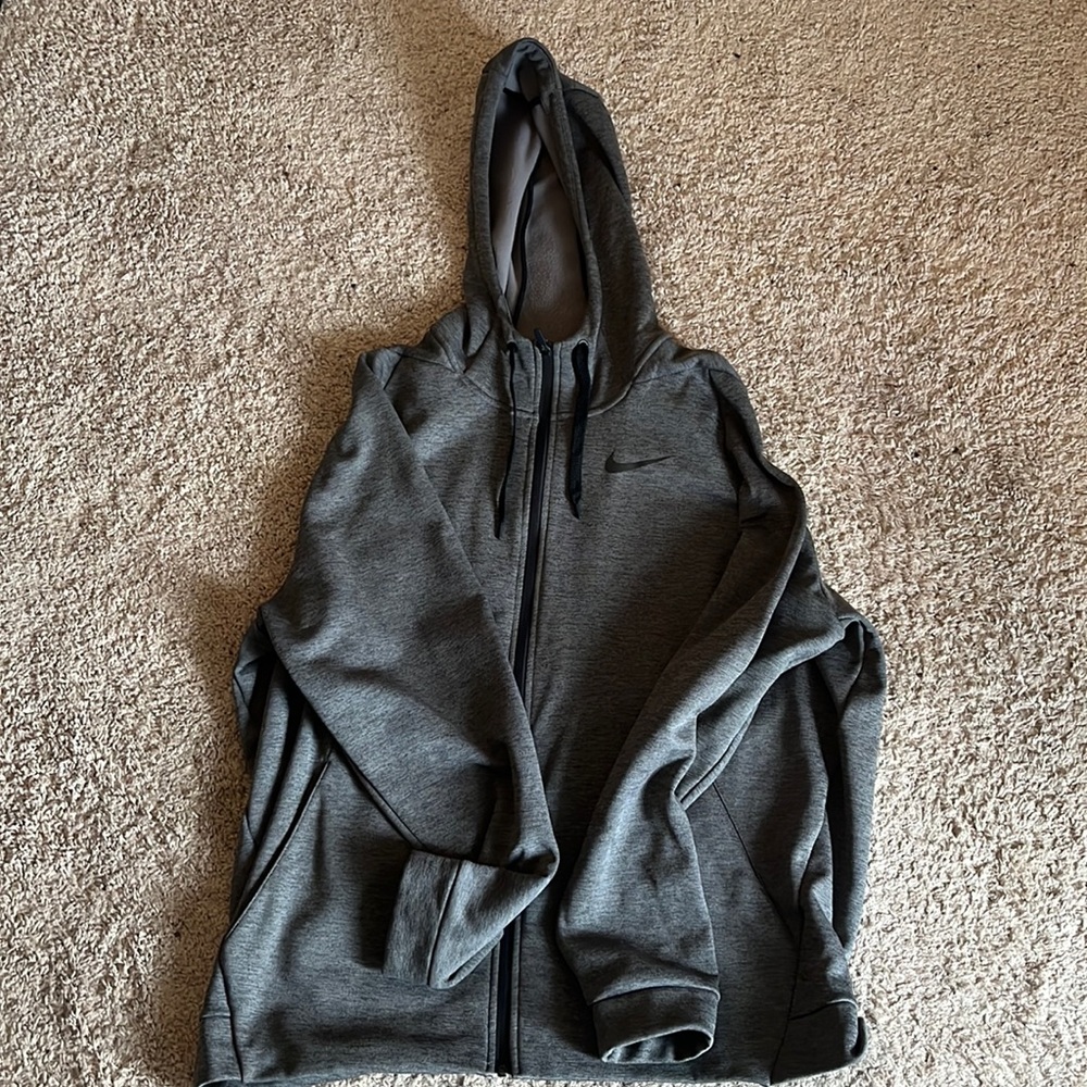 Nike Therma zip up hoodie